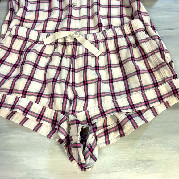 Victoria’s Secret size small shorts pajama set. Great condition.  - Picture 10 of 13